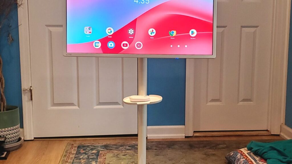 The curious rise of giant tablets on wheels