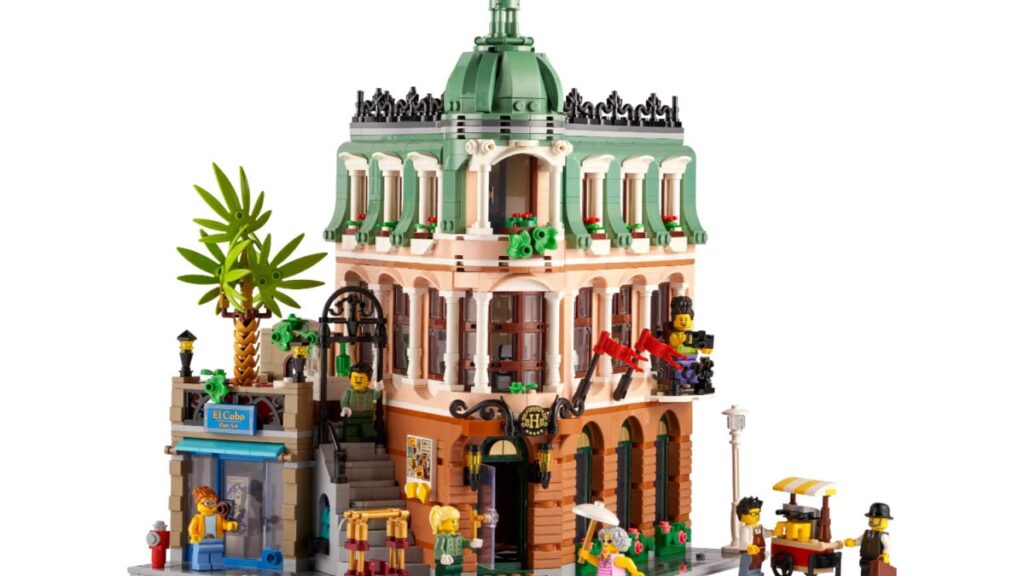 This 3000+ Piece LEGO Boutique Hotel Drops to a New Low, Amazon Clears Out Stock for Prime Day
