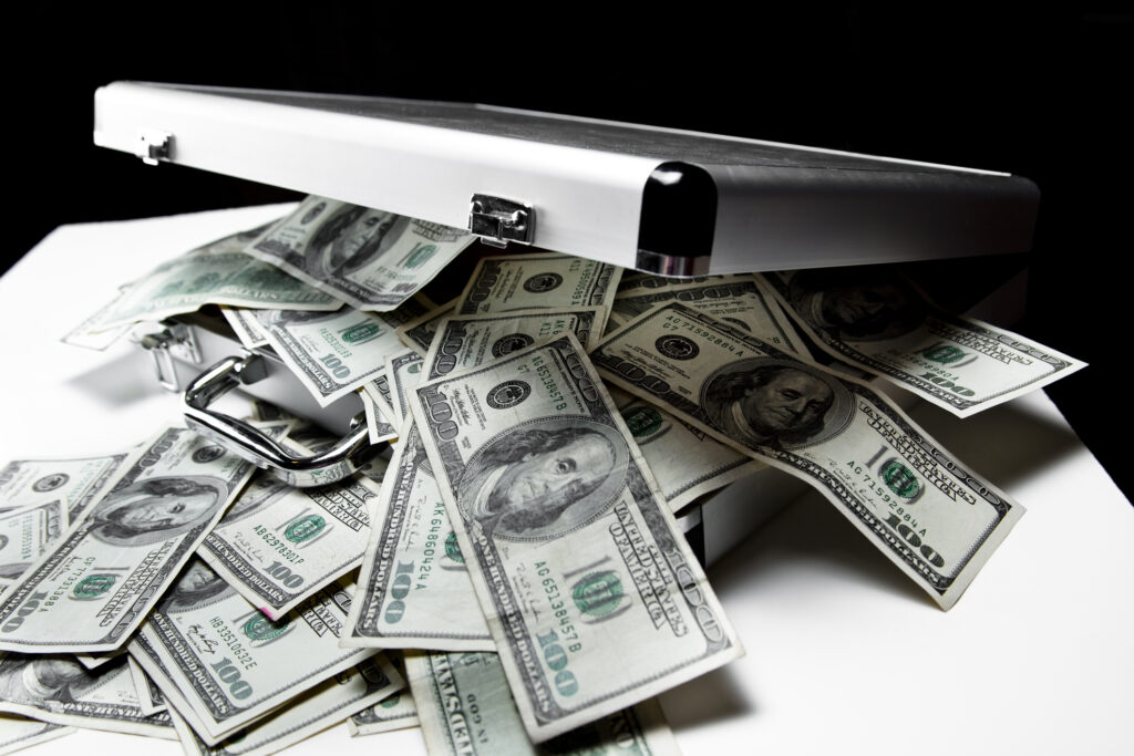 This Biglaw Firm Offers Top Salary For Starting Associates