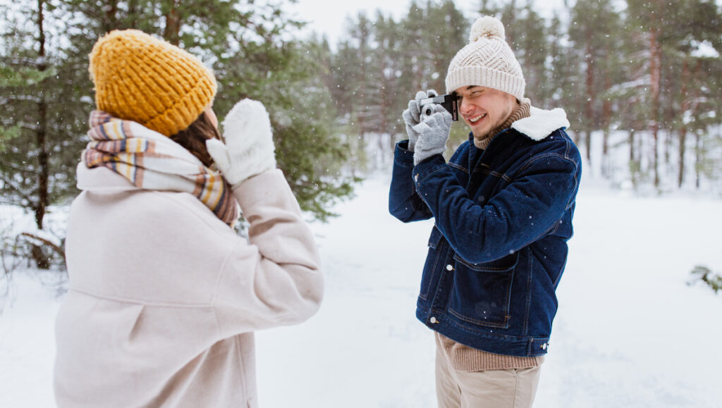 Why Timing Matters More Than Technical Perfection: The Decisive Moment vs. Pixel-Peeping Culture