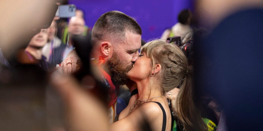 A Polymarket User Correctly Bet on Taylor Swift's Engagement