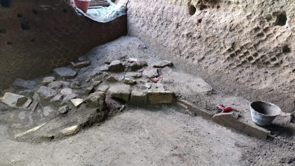 After Mount Vesuvius Demolished Pompeii, People Returned to Live Among the Ruins