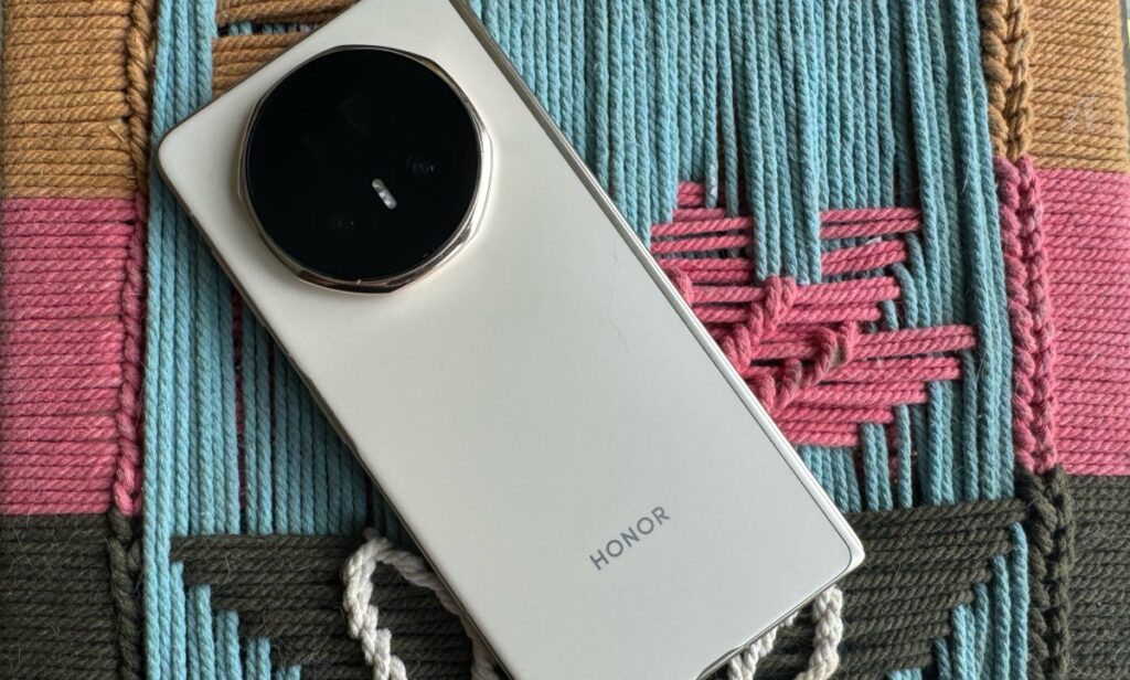Honor's slim Magic V5 foldable is fun to use, minus the huge camera bump
