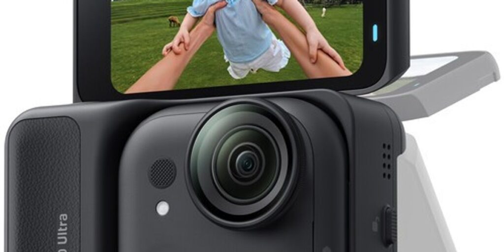 Insta360 GO Ultra Standard Bundle
