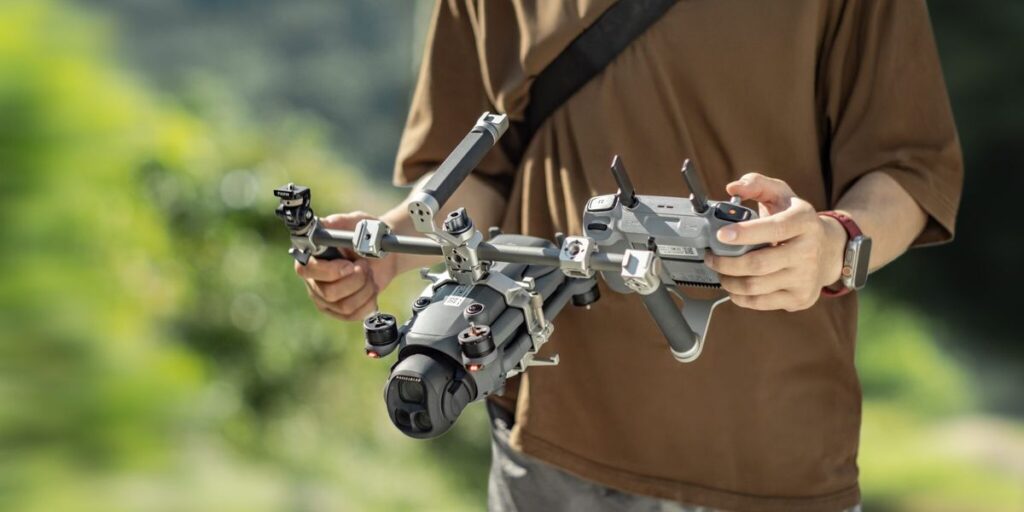 The DJI Mavic 4 Pro is So Good That It’s Being Turned into a Handheld Camera System