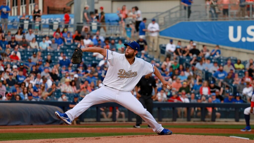 10 Years With the Canon 6D: A Love Letter to a Workhorse DSLR 10 Years With the Canon 6D: A Love Letter to a Workhorse DSLR