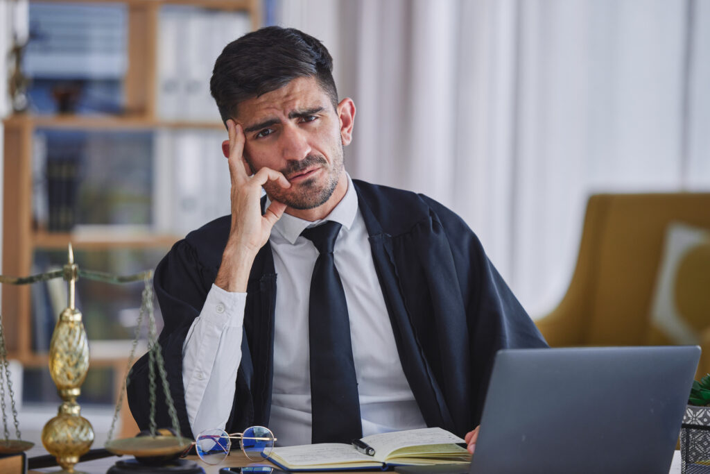 Biglaw Not 'Awful' According To Some Midlevel Associates