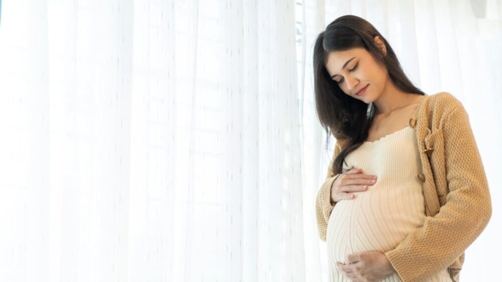 Dietician suggests 4 tips for pregnant women with fibroids to boost nutrition: Eat spinach, switch to quinoa and more