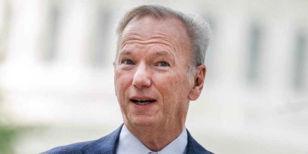Eric Schmidt Says America's 'Chaotic' Style Is Its AI Strength