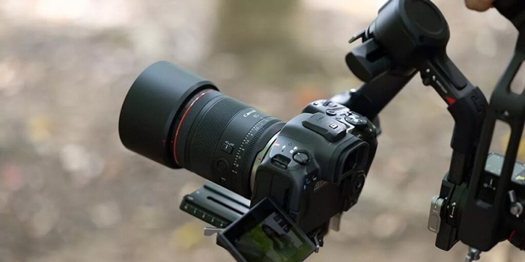 Have You Seen Canon’s New Insanely Fast and Short Telephoto Prime Lens Yet?