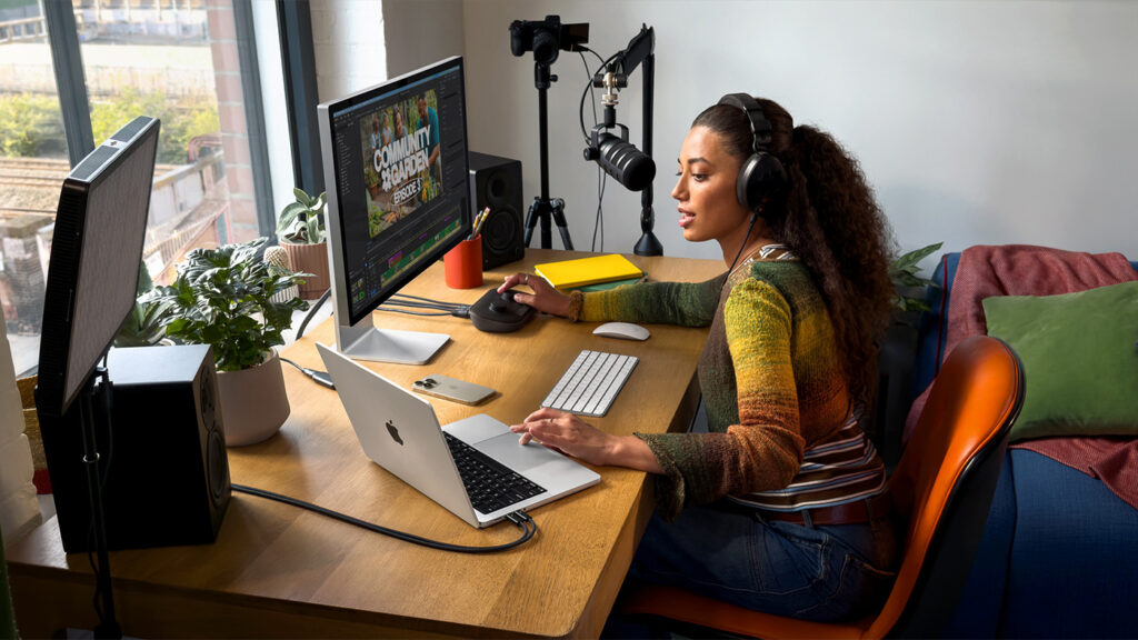 Apple announces 14-inch MacBook Pro with M5 chip for AI boost