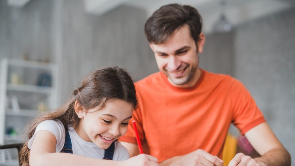 Clinical psychologist shares tips for parents to prevent burnout in school children: Non-academic days, play-rest-learn Clinical psychologist shares tips for parents to prevent burnout in school children: Non-academic days, play-rest-learn