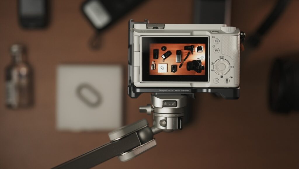 This Desktop Camera Arm Is a Handy Tool for Anyone With a Home Studio or Small Space