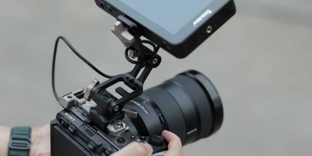 Your Neck Will Thank You For Investing in These Maneuverable Monitor Mounts