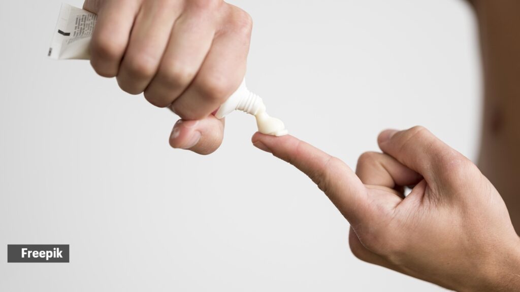 After fake ORS battle, paediatrician cautions against following unqualified dermatologists’ advice, says sudden withdrawal of steroids after applying them for ages can push you into coma | Lifestyle News Express shorts