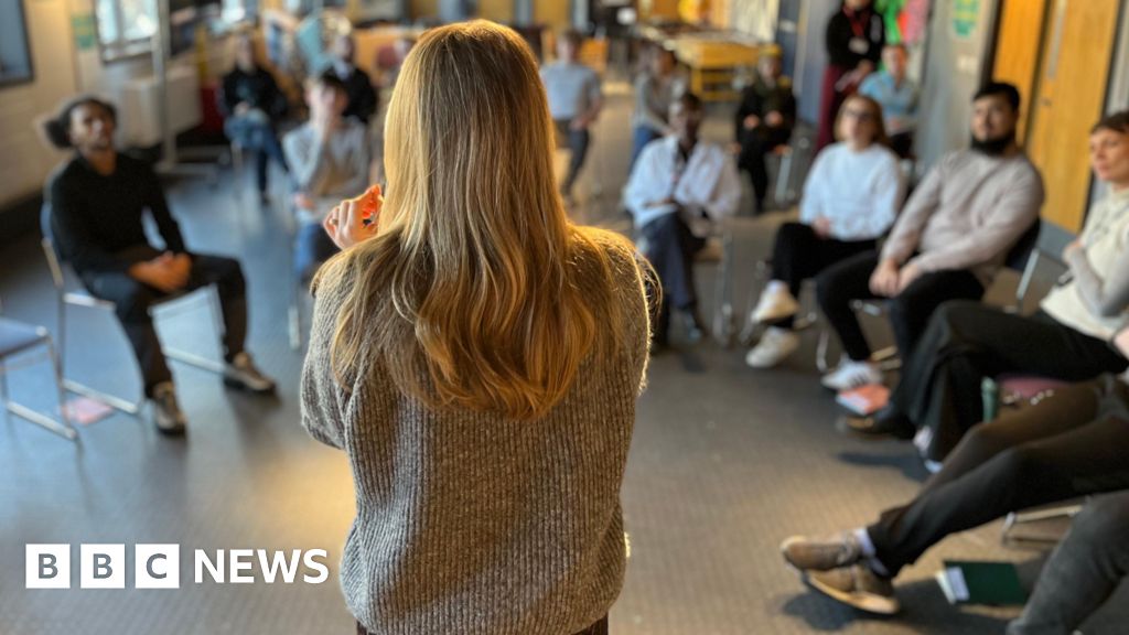 Almost one million young people still not in work or education, figures show Almost one million young people still not in work or education, figures show