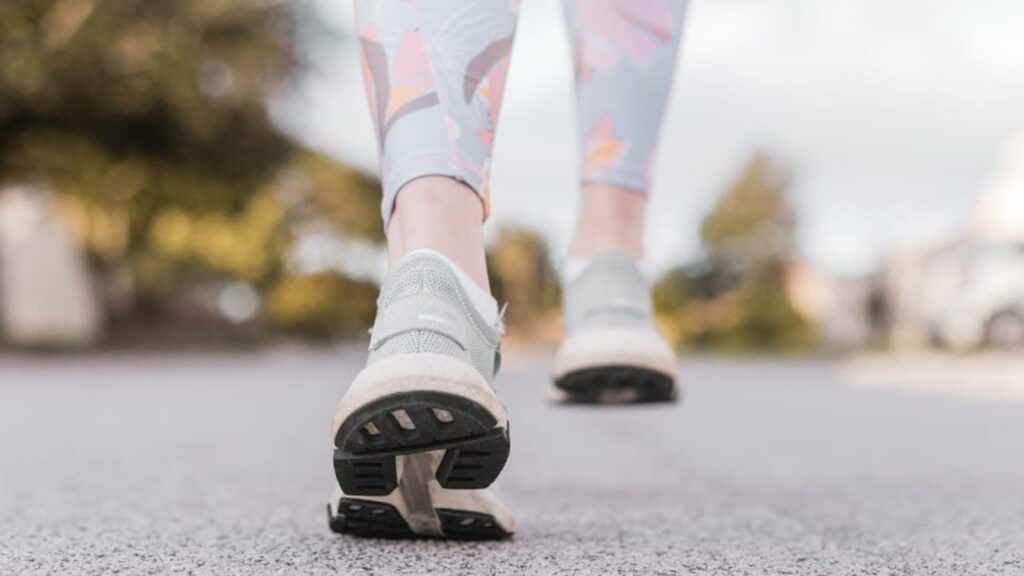 Bhopal nutritionist shares 5 simple types of walks to improve posture, boost flexibility and protect your knees Bhopal nutritionist shares 5 simple types of walks to improve posture, boost flexibility and protect your knees