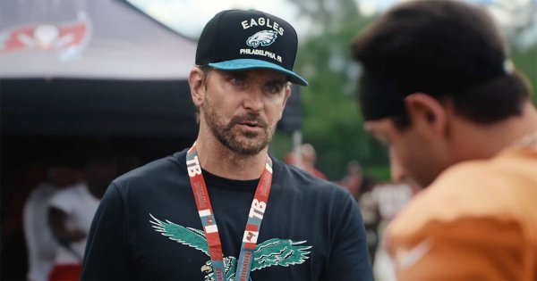 Bradley Cooper Keeps Fighting Uber Eats’ Football Conspiracy Bradley Cooper Keeps Fighting Uber Eats’ Football Conspiracy