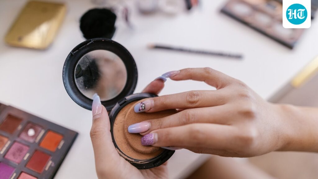 Here are 8 top-rated compact powders: Your secret to silky-smooth, velvet-finish