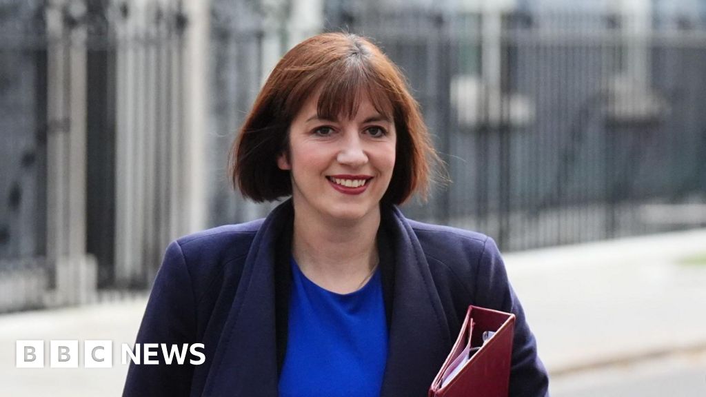 Minister defends ‘pragmatic’ U-turn on workers’ rights Minister defends 'pragmatic' U-turn on workers' rights