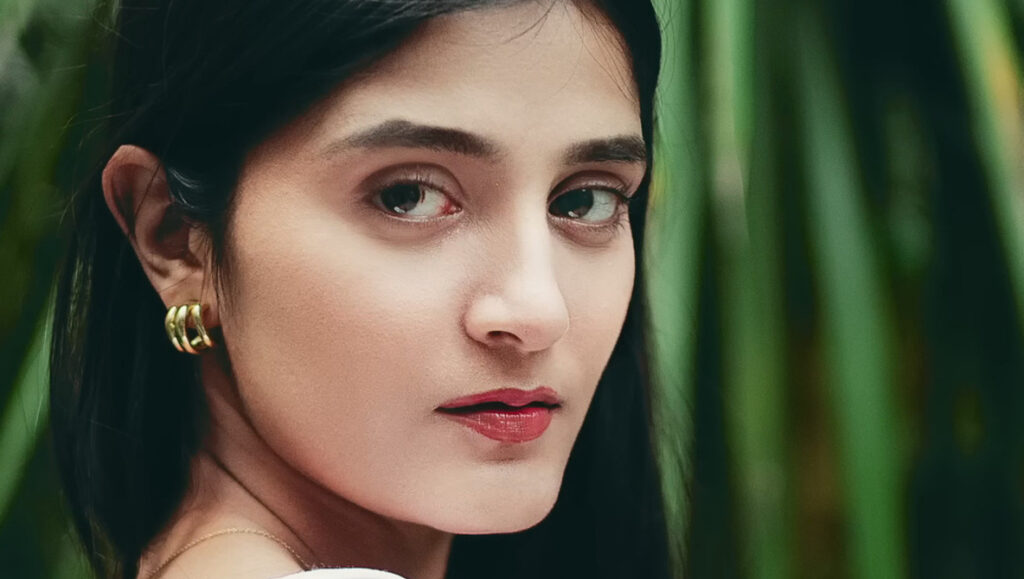 Use 35mm and 85mm Together to Build Stronger Portrait Stories Use 35mm and 85mm Together to Build Stronger Portrait Stories