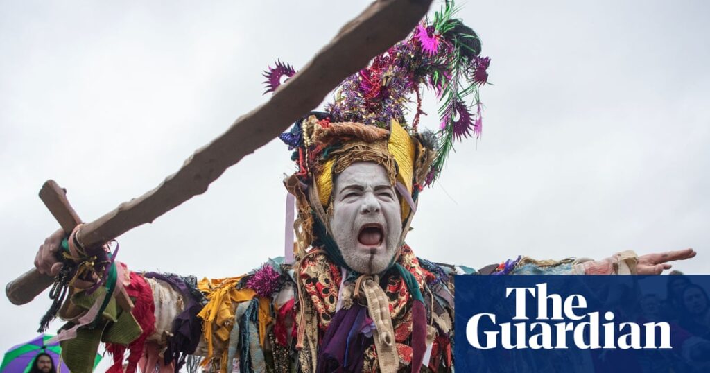 Which old Christmas traditions should be revived?