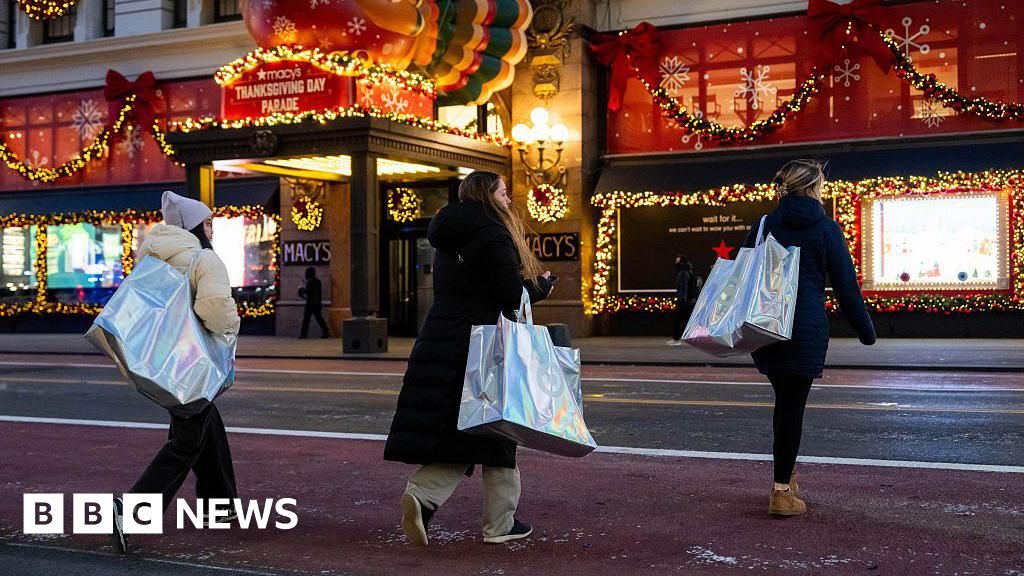 AI tools transform Christmas shopping as people turn to chatbots AI tools transform Christmas shopping as people turn to chatbots