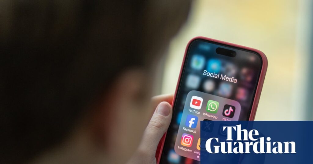 Australian children moving to new social app Lemon8 but owner expected to restrict users to over-16s | Social media ban Australian children moving to new social app Lemon8 but owner expected to restrict users to over-16s | Social media ban