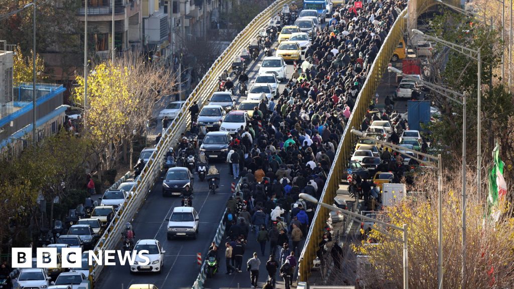 Protests spread across Iran for third day after currency hits record low Protests spread across Iran for third day after currency hits record low