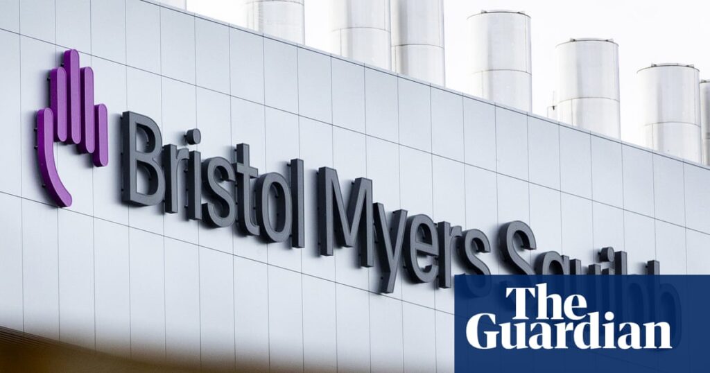 Trump strikes deal with US drugmakers to cut Medicaid medicine costs | Business