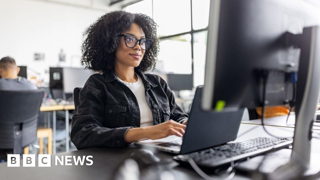 UK unemployment rate rises slightly to 5.1% UK unemployment rate rises slightly to 5.1%