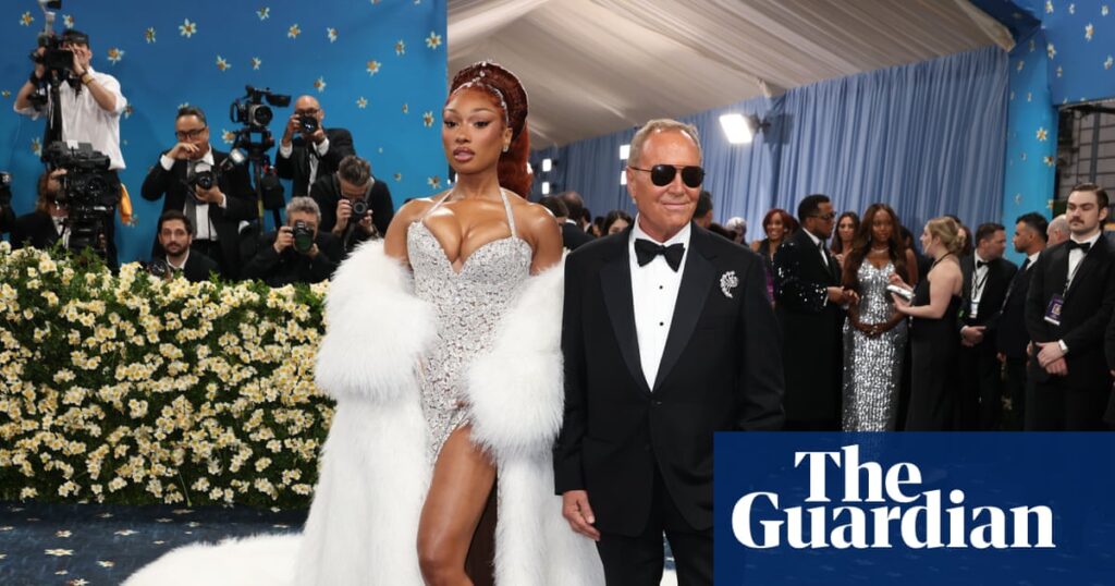 ‘You have to stay curious’: Michael Kors on his inclusive brand’s global rise | Fashion ‘You have to stay curious’: Michael Kors on his inclusive brand’s global rise | Fashion